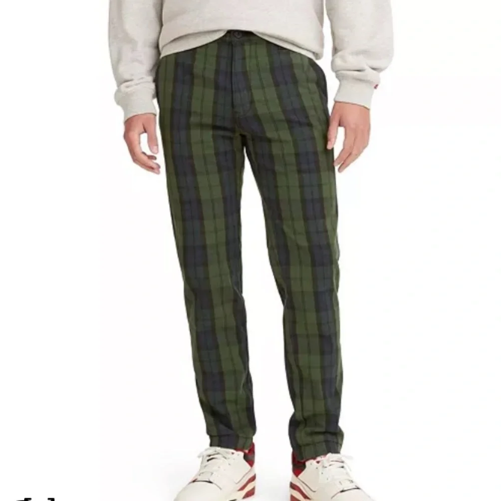New Levi’s XX Chino Standard Taper Stretch Pants 29x30 plaid Holiday